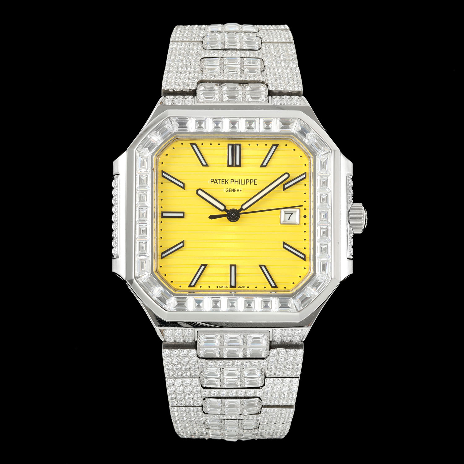 NO:151109,New, Patek Philippe CUBITUS Series 5821/1A-001 Full Diamond Patek, unique diamond setting technology Explore the perfect combination of luxury and exquisite craftsmanship The perfect combination of steel and diamonds combines gorgeousness and sportiness. The exquisite diamonds are set on the case, reflecting a beautiful light. The mirror is made of scratch-resistant and bump-resistant sapphire crystal glass. The 3-point area has a calendar window, and it will not look complicated and redundant. Whether it is appearance or performance, it is meticulous, perfectly controlling the thickness of the watch head. New upgrades, the brand is world-famous for the perfect combination of extraordinary jewelry and stars. This luxurious Patek Philippe watch is unique and charming, and is a sublimation of perfect craftsmanship. Patek Philippe19860909新款, 百达翡丽 CUBITUS系列 5821/1A-001 满钻百达,独特的镶钻技术 探索奢华与精湛工艺的完美结合 精钢材质和钻石的完美搭配,把华丽感与运动感结合在一起十分巧妙.一颗颗精美的钻石被镶嵌在表壳上,交相辉映出一种美丽的光芒. 镜面采用抗刮花,耐磕碰的蓝宝石水晶玻璃.3点位设有日历窗口,搭配经典的大三针设计,不会显得复杂多余. 无论外观或是性能都是一丝不苟,完美的控制了表头的厚度.全新升级,品牌举世闻名超凡珠宝满天星完美结合,这款豪华百达翡丽腕表独特及富有魅力设计,是展现完美工艺的升华之作,,,patek philippe,Watch