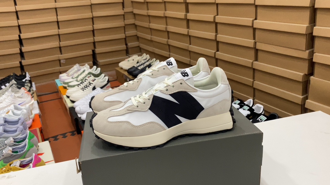 New Balance Scarpe Sneaker Camoscio Vintage Casual