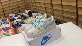 Air Jordan Force 1 Scarpe Air Jordan Vintage Top bassi 1 Air Jordan Force 1 Scarpe Air Jordan Vintage Top bassi