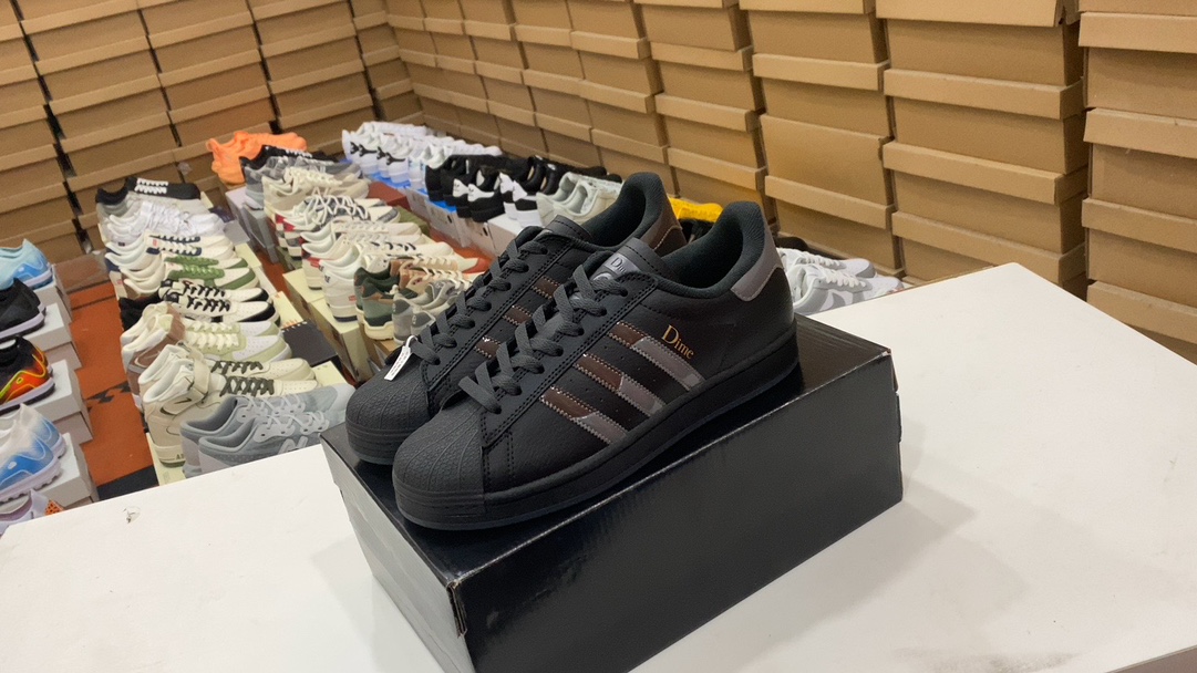 120 Adidas Superstar Sanye ☘ Serie de cabeza de concha clásica Nuevas sábanas casuales de moda Masculina Damas Deportistas Código: 35.5 36 37⅓ 38 38 39⅓ 40 41⅓ 42⅔ 44 44 45 Número de productos: FZ6003#174