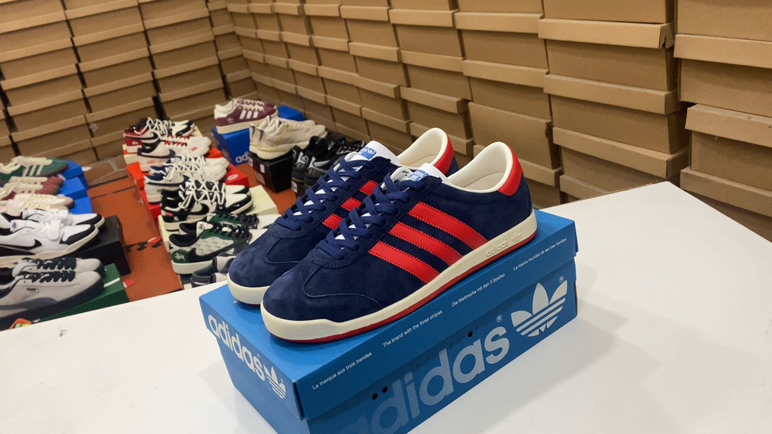 140 ADIDAS SAMBA OG Samba Street Series Virtue Training Sneakers Util Use una combinación de pieles de piel fija Combinación de cuero de toro -Material superior de cuero externo correcto Correcto de 3 capas de capas en espesas 42⅔ 43⅓ 44 45 Número de artículo: IG1811#17467895444003