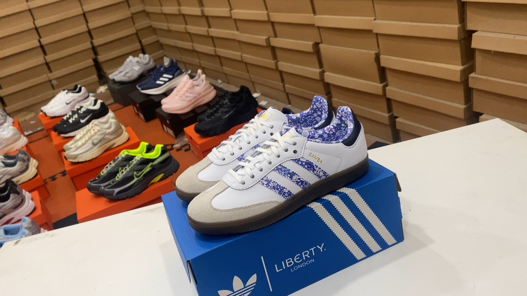 150 Adidas Sanya Adidas Originals Samba Liberty Ldn Samba Dance Series Gentleman Entrenamiento Fútbol Viento de libreo