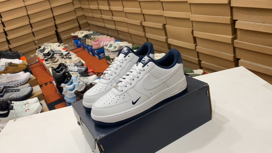 💰170 Nike Air Force 1’07 Air Force One Bewnle-Top versátiles de deportes informales. La amortiguación suave y elástica y el excelente diseño de entresuela, que combina la apariencia retro y moderna, crea Force 1, que ha sido popular en todo el mundo durante más de 30 años. Artículo no.: HM9483-001 #13867735234063