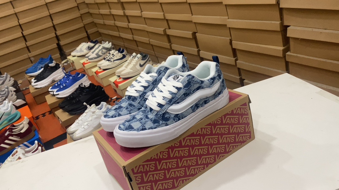 💰1.2 millones S VANS KNU-SKOOL VR3 LX ZAPATOS DE PELO SUPERIOR DE CUERO. La serie Kanpur Julian sean de baja tope retro zapatillas deportivas vulcanizadas «Logotipo de la versión gorda» para decir que definitivamente vale la pena mencionar uno de los tipos de zapatos más populares en 2023. 36.5 37 38 38.5 39 40 40.5 41 42 42.5 43 44 #26037535234062