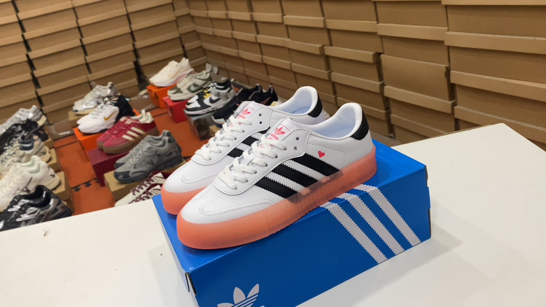 💰120 Adidas Adidas Clover Originals Samba Rose W Samba Serie versátil Zapato clásico Zapatillas Yang Tongmi Low-Hogut Boott Board Zapatos Adidas Sambarose proviene del tamaño de la serie Samba: 36 37⅔ 38 38 38⅔ 39⅓ 40 41 Número de elementos: EF49965#14837535234062