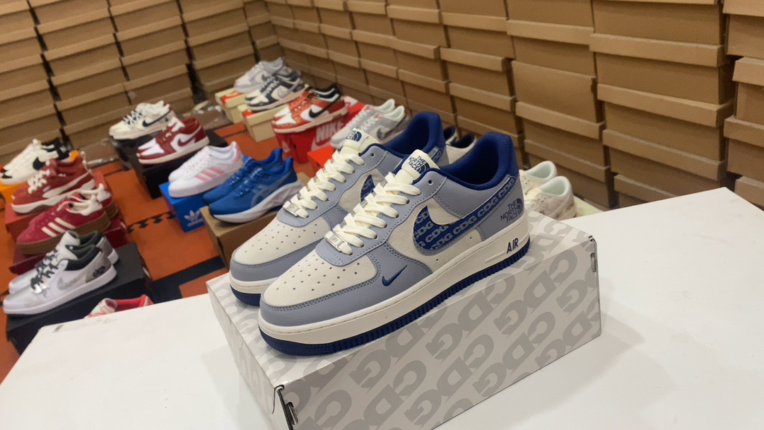 💰240 Nike Air Force 1’07 Air Force One Blow Top Versatilil Casual Sports Shoes. La amortiguación suave y elástica y el excelente diseño de entresuela, que combina la apariencia retro y moderna, crea Force 1, que ha sido popular en todo el mundo durante más de 30 años. Artículo no.: DM6688-019 #1385938233005