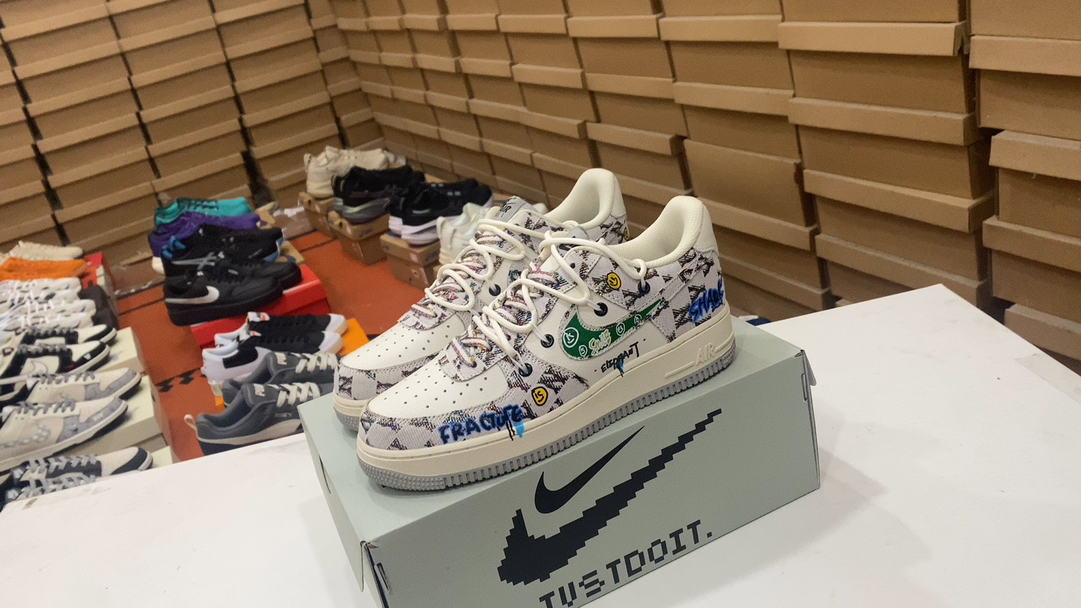 💰240 Nike Air Force 1’07 Air Force One Blow Top Versatilil Casual Sports Shoes. La amortiguación suave y elástica y el excelente diseño de entresuela, que combina la apariencia retro y moderna, crea Force 1, que ha sido popular en todo el mundo durante más de 30 años.  BD0077-333#13852938233005