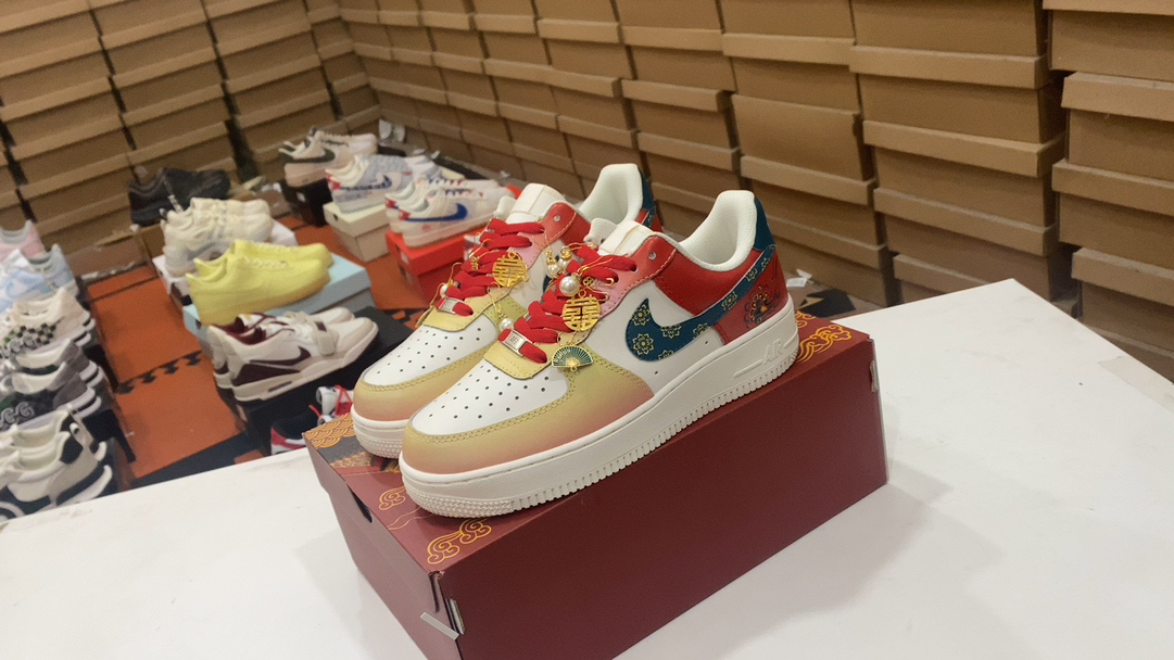 💰240 Nike Air Force 1’07 Air Force One Blow Top Versatilil Casual Sports Shoes. La amortiguación suave y elástica y el excelente diseño de entresuela, que combina la apariencia retro y moderna, crea Force 1, que ha sido popular en todo el mundo durante más de 30 años. Artículo no.: CW2288-111 #13852938233005