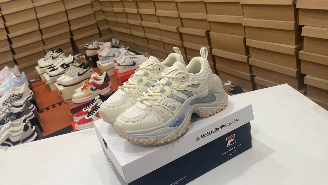 💰170 FILA FUSION Lava Shoes Zapatos para papá Zapatos deportivos de suela gruesa Tiro real Primer lanzamiento que integra las culturas de diferentes países y regiones demuestra plenamente la diversidad de la marca y la nueva tendencia de moda deportiva a través de múltiples series de marca compartida Tamaños: 35 36 37 37,5 38 39 40# 18357935234063