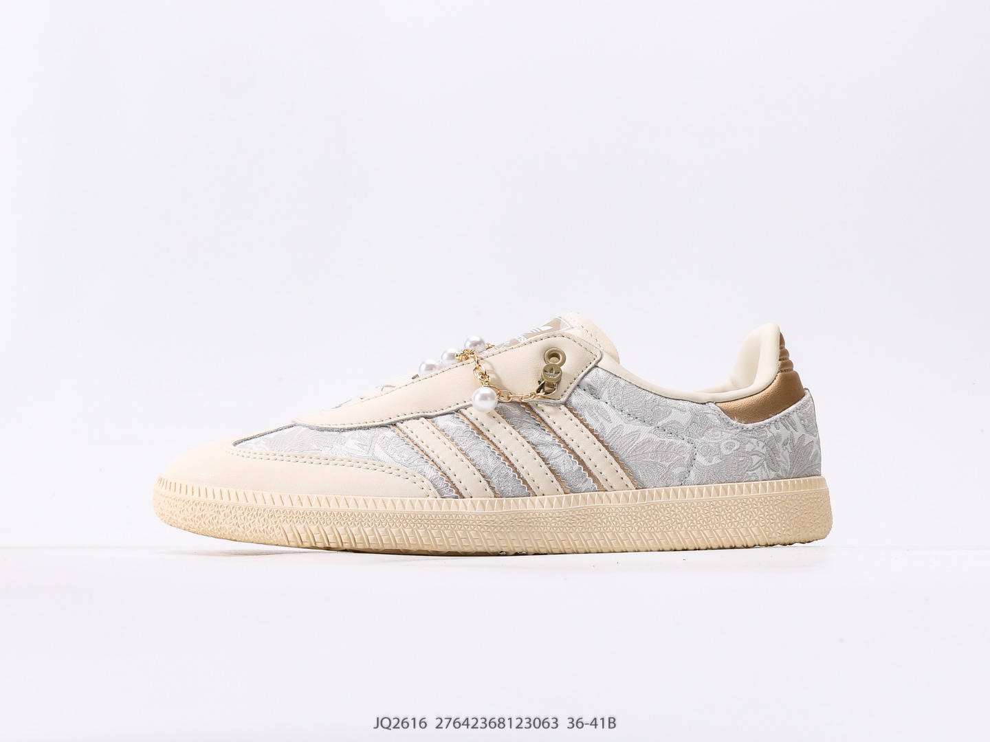 Adidas AD Originals Samba OG Light Grey Samba Trainers, Estas zapatillas samba muestran una artesaní