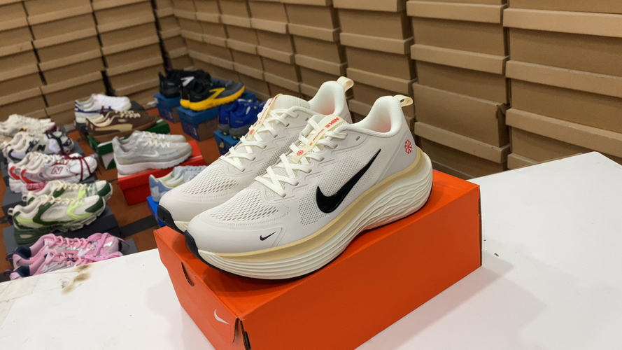 Nike Structure 26 Loopschoenen - Ademend Mesh - Diverse Maten Beschikbaar