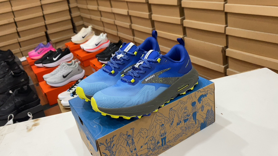 Brooks Cascadia 18: Durable, Lightweight Running Shoes for All Terrains