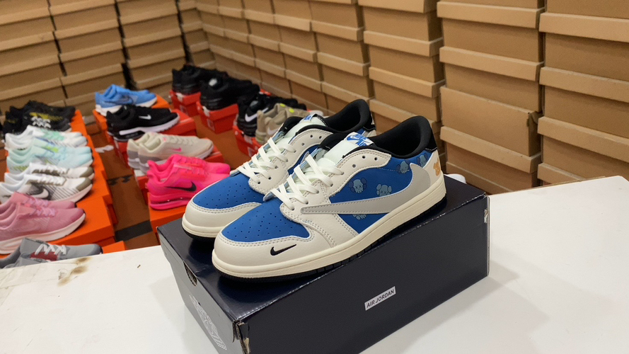 Air Jordan 1 Low OG SP Travis Scott Fragment Design - Blauw/Grijs