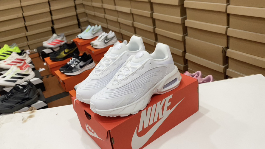 Nike Air Max BIA Witte Sneakers - Comfortabele Demping voor Dames en Heren