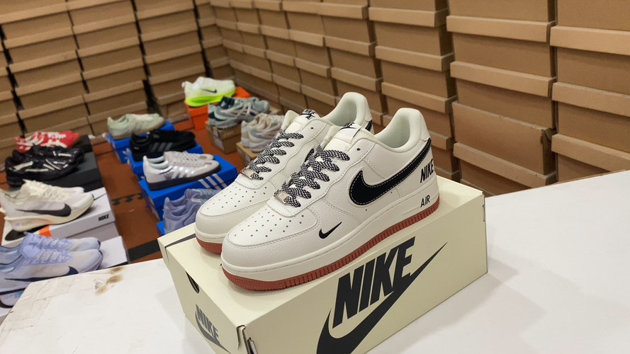 Nike Air Force 1 Low Heren/Dames Sneakers - Tijdloze Stijl & Comfort - CS5288-021