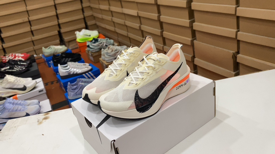 Nike ZoomX Vaporfly NEXT% Marathon Running Shoes - Lightweight & Responsive 1 Nike ZoomX Vaporfly NEXT% Marathon Running Shoes - Lightweight & Responsive