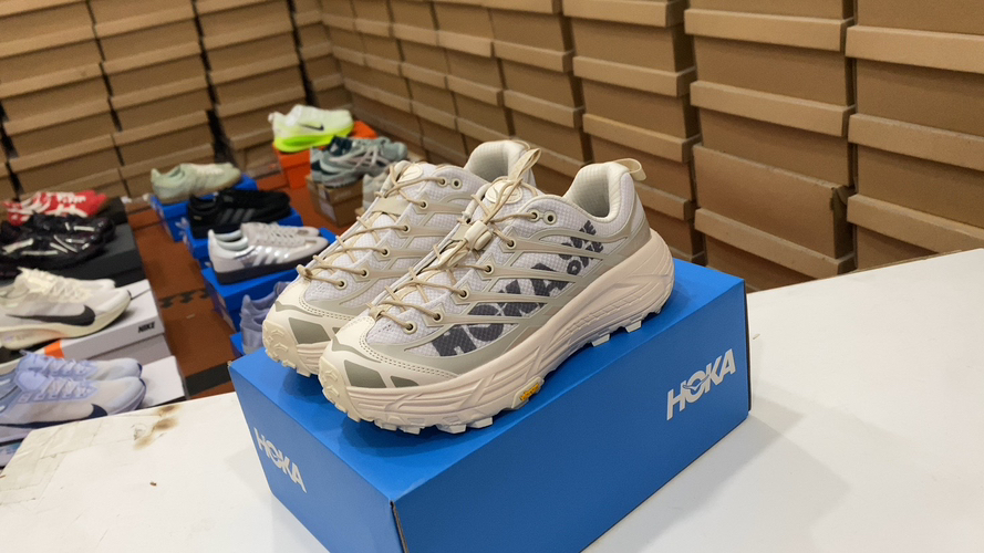 Hoka One One Bondi B3LS: Zapatillas Profesionales para Running y Trail Running