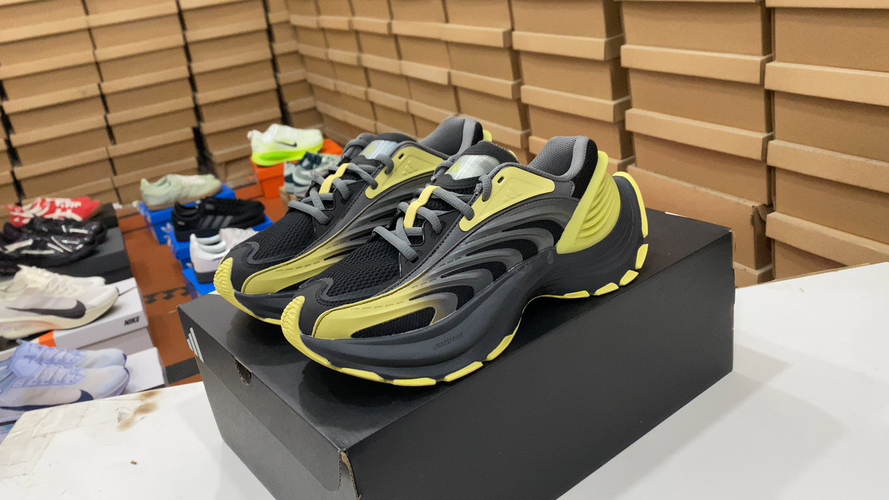 Adidas Vento XLG MTW Retro Casual Sneakers - Breathable, Lightweight Comfort