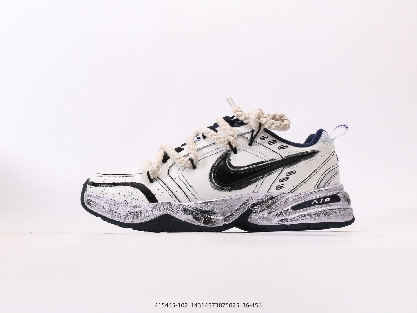 💰270  
耐克NK Air Monarch IV M2K 涂鸦复古潮流运动舒适老爹鞋 优质皮革打造鞋面 夸张流线极符 风靡老爹元素 外形延续当下潮流得未来感老爹鞋 设计干净配色风格也带有浓郁的复古感受 极为独特
尺码：36 36.5 37.5 38 38.5 39 40 40.5 41 42 42.5 43 44 44.5 45
货号：415445 102#14314573875025