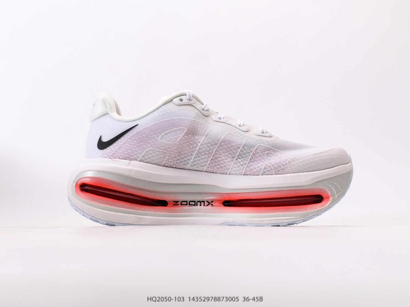 耐克NIKE ZOOM PREMIUM 运动休闲跑鞋耐克双层厚底座为耐克的“顶缓”系列,Vomero Premium上脚后的第一感受就是软弹到位,底部缓震很不错 跑步时鞋底触底有种回升的弹力不伤 货号:HQ2050 103#14352978873005