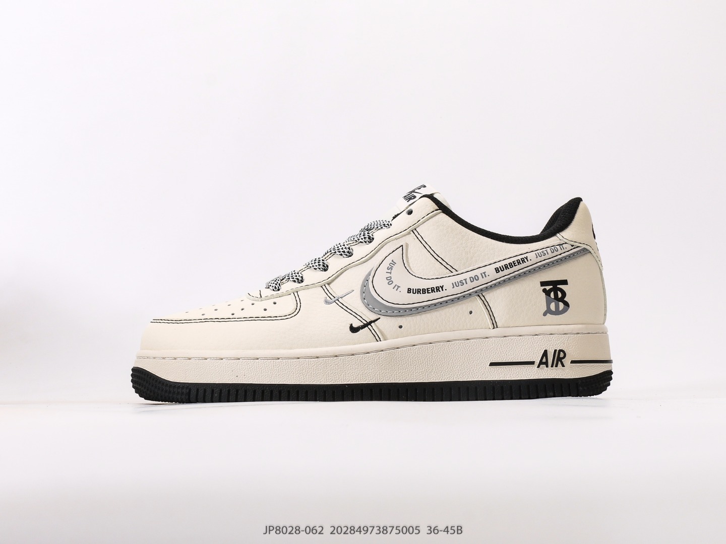 💰260
耐克Nike Air Force 1 Low 空军一号低帮百搭休闲运动板鞋 柔软、弹性十足的缓震性能和出色的中底设计,横跨复古与现代的外型结合,造就出风靡全球三十多年的Force 1,直到今天还深受青睐
尺码:36 36.5 37.5 38 38.5 39 40 40.5 41 42 42.5 43 44 45
货号:JP8038-062#20284973875005
