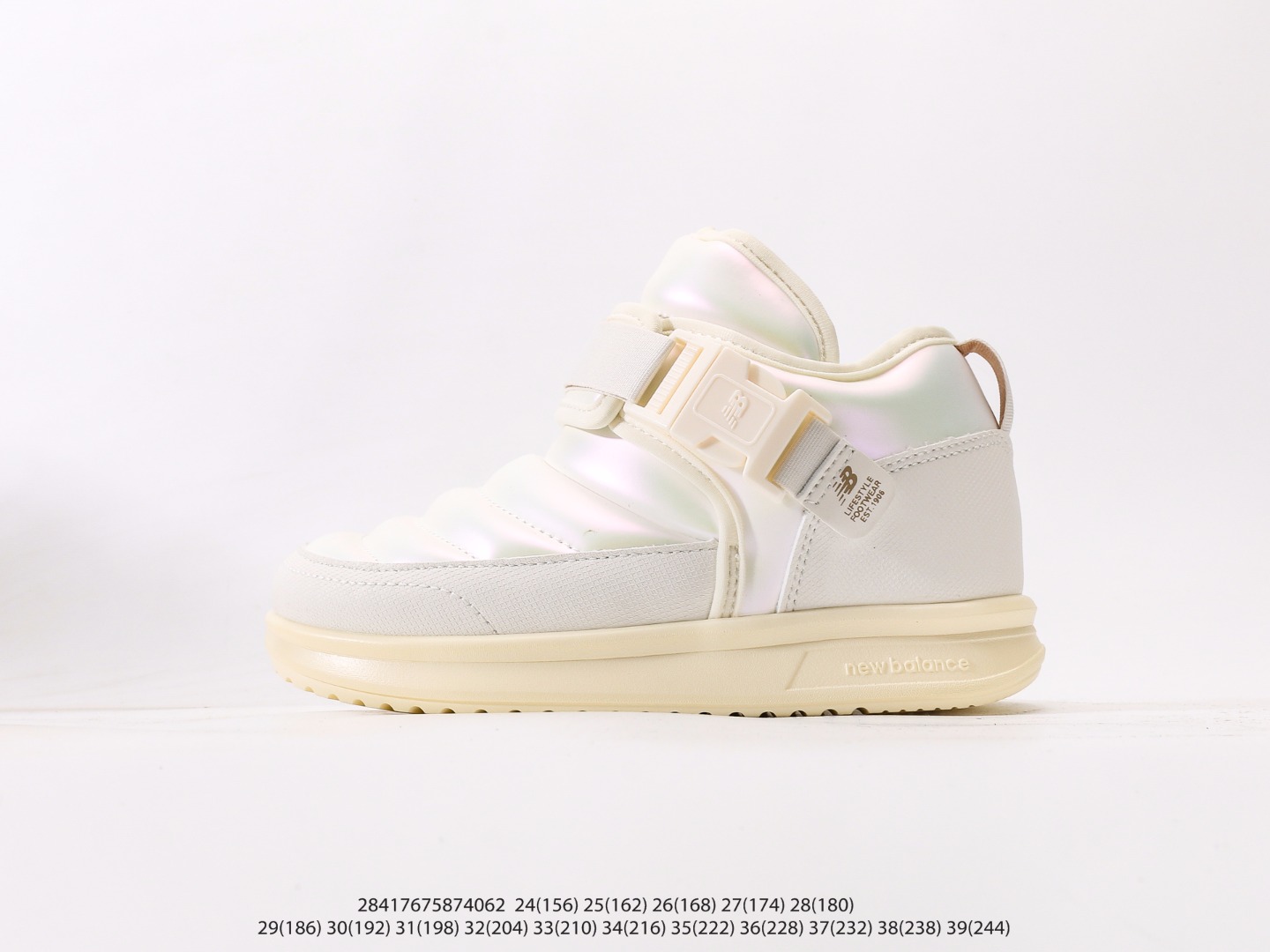 💰140  #童鞋
新百伦 New Balance 复古休闲慢跑鞋 注意：图下方显示为实际脚长，单位毫米[手工测量，可能存在5毫米左右的误差]
#28417675874062