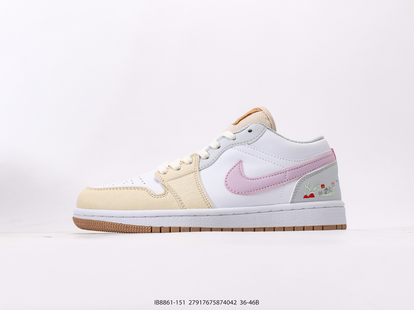 💰130  
乔丹Air Jordan 1 Low 低帮复古文化休闲运动篮球鞋。该鞋款从 1985 年元年款汲取设计灵感，焕新演绎简约经典外观，让人感到熟悉的同时又颇具新意。缝线细节搭配后跟刺绣 Wings 标志，彰显 JORDAN 品牌与众不同的专属格调。皮革鞋面，塑就出众结构感与耐穿性
尺码：36 36.5 37.5 38 38.5 39 40 40.5 41 42 42.5 43 44 45 46
货号：IB8861-151#27917675874042