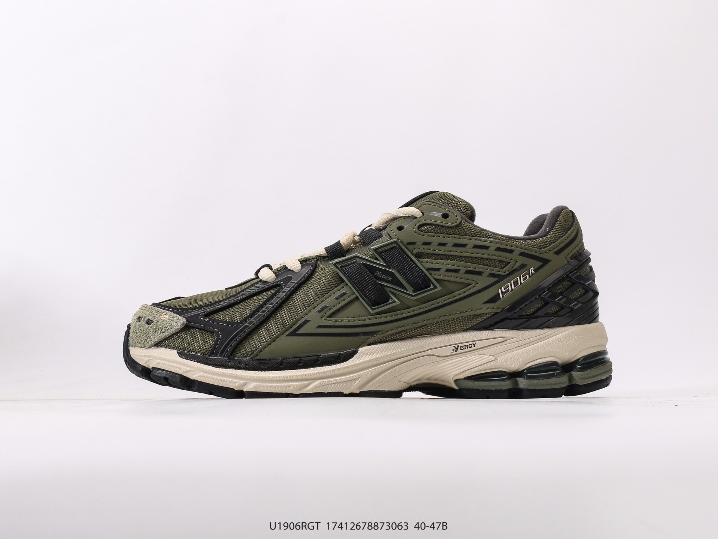 💰190
新百伦New Balance M1906系列 新百伦 复古单品宝藏老爹鞋款复古元素叠加 质感超级棒 原楦版型材料细节做工精细 作为NB最经典的档案鞋型之一
尺码40 40.5 41.5 42 42.5 43 44 45 46 47
货号U1906RGT#17412678873063