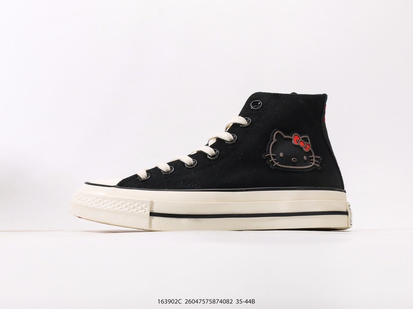 💰150
匡威Converse x Hello Kitty 联名款在经典1970s鞋型上采用红、白两种配色,外腰绣有标志性Hello kitty 猫头,细节上鞋带、内里、鞋底布满星星,全新定义,HELLO KITTY迷可别错过!
尺码:35 36 36.5 37 37.5 38 39 39.5 40 41 41.5 42 42.5 43 44
货号:163902C#26047575874082