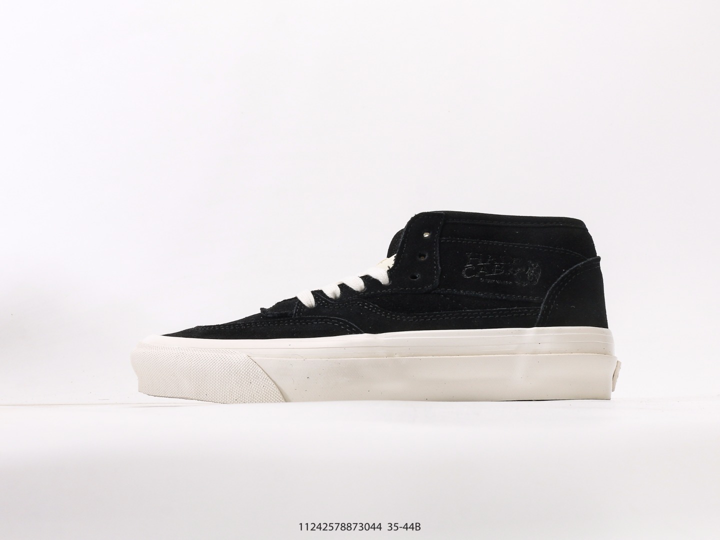 💰230  
万斯VANS SK8-Hi Slim 万斯高帮时尚运动休闲板鞋滑板鞋
尺码：35 36 36.5 37 38 38.5 39 40 40.5 41 42 42.5 43 44
#11242578873044