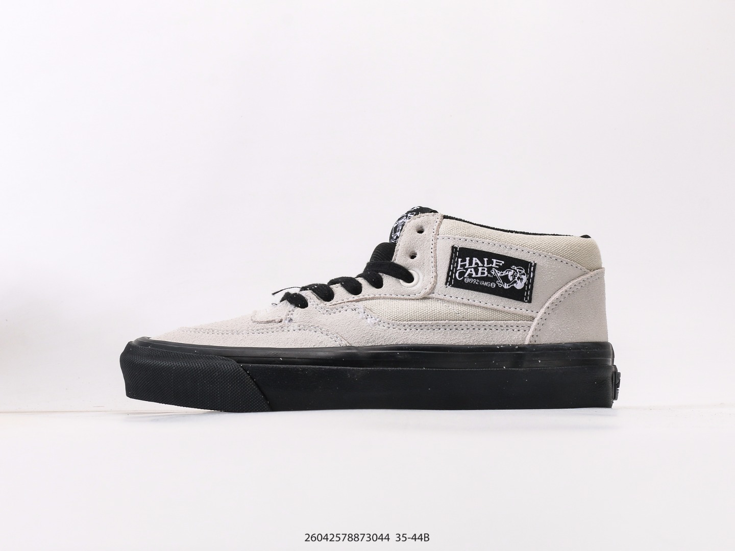 💰230  
万斯VANS SK8-Hi Slim 万斯高帮时尚运动休闲板鞋滑板鞋
尺码：35 36 36.5 37 38 38.5 39 40 40.5 41 42 42.5 43 44
#26042578873044