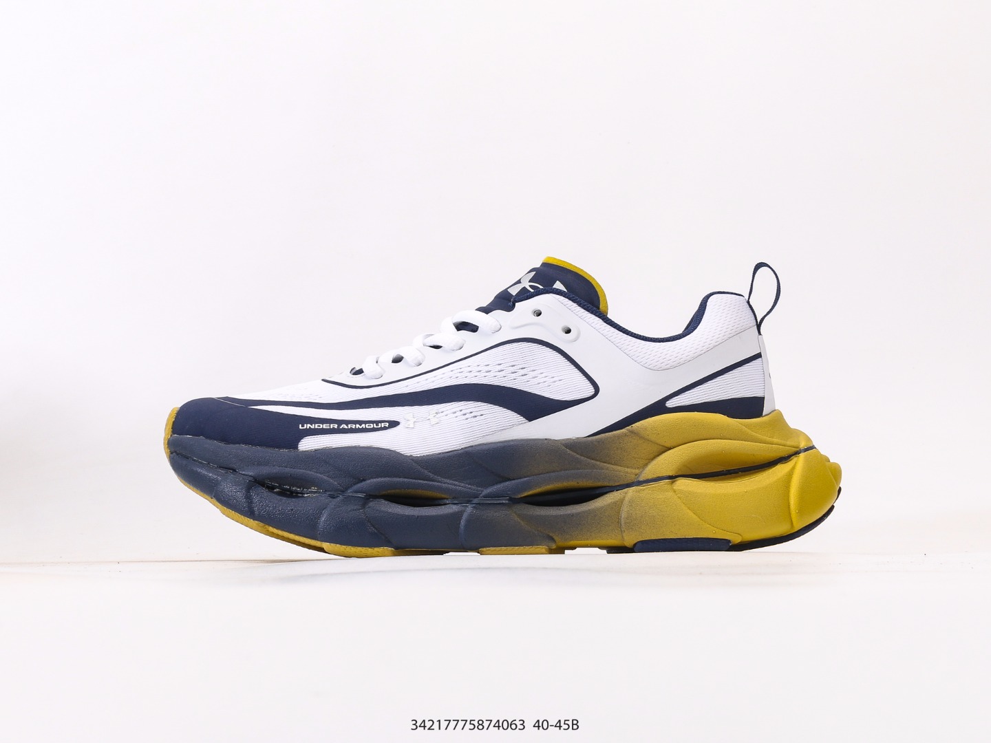 💰190
安德玛Under Armour UA Loadout Trek 安德玛 保暖防滑 户外越野防水功能鞋鞋款利用机能 户外 复古元素将都市型格与户外机能无缝结合 既能自由穿梭于城市的钢筋水泥之间 也能轻松演绎山系潮流搭配 全粒面皮革结合模压鞋口 提升持久耐穿度 直至鞋头的鞋带设计 舒适灵活的调节
尺码:40 41 42 43 44 45
#34217775874063