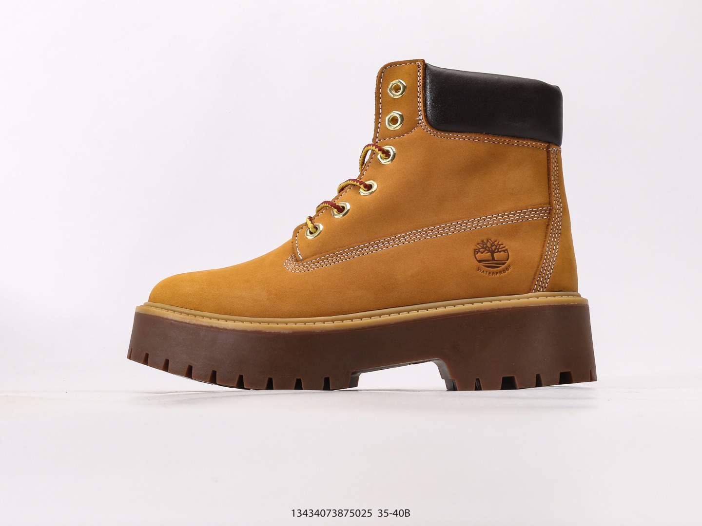 💰270  
添柏岚天伯伦Timberland 秋冬新品 秋冬必备户外休闲大黄靴系列 面料采用意大利🇮🇹顶级磨砂细纹牛皮 轻质大底 搭配防臭防腐真皮乳胶鞋垫 大底到五金都是代工厂原材料制作 同原版固特异永不开胶工艺 好货不杀猪 首单质量严格把控 全网独家首发 品质毋庸置疑 全套官网统一包装 给您完美的穿着体验 质量考究耐穿 型男必备 专治不帅 高品质脚感一流 今年冬季防寒户外专用 日常随意搭配  
尺码：35 36 37 38 39 40 
#13434073875025