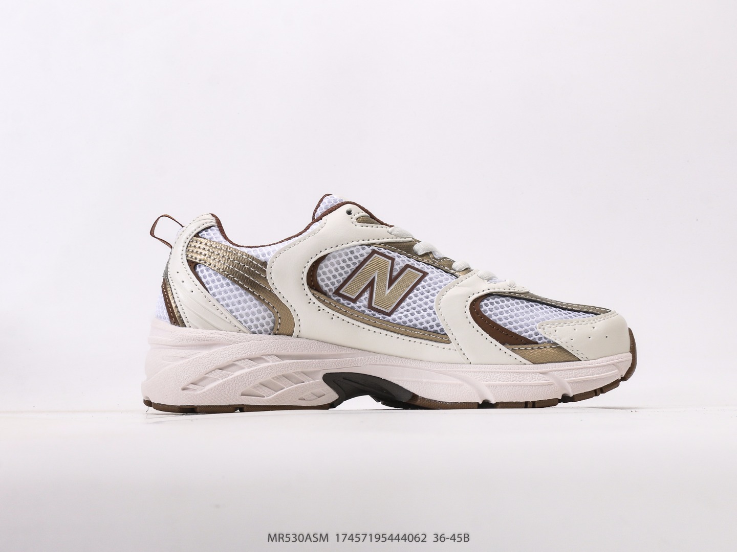 💰140  
新百伦 NB530 New Balance 530 复跑古鞋 厚底增高老爹鞋 缓震运动慢跑鞋。NB530这鞋双确实是NB家经复典古款式之一，以全科新技诠释，成打功造530鞋款。鞋面保在持530基本线条和片层构结的同时，采更用为简洁、流畅设的计语言 
尺码：36 37 37.5 38 38.5 39.5 40 40.5 41.5 42 42.5 43 44 45
货号：MR530ASM#17457195444062
