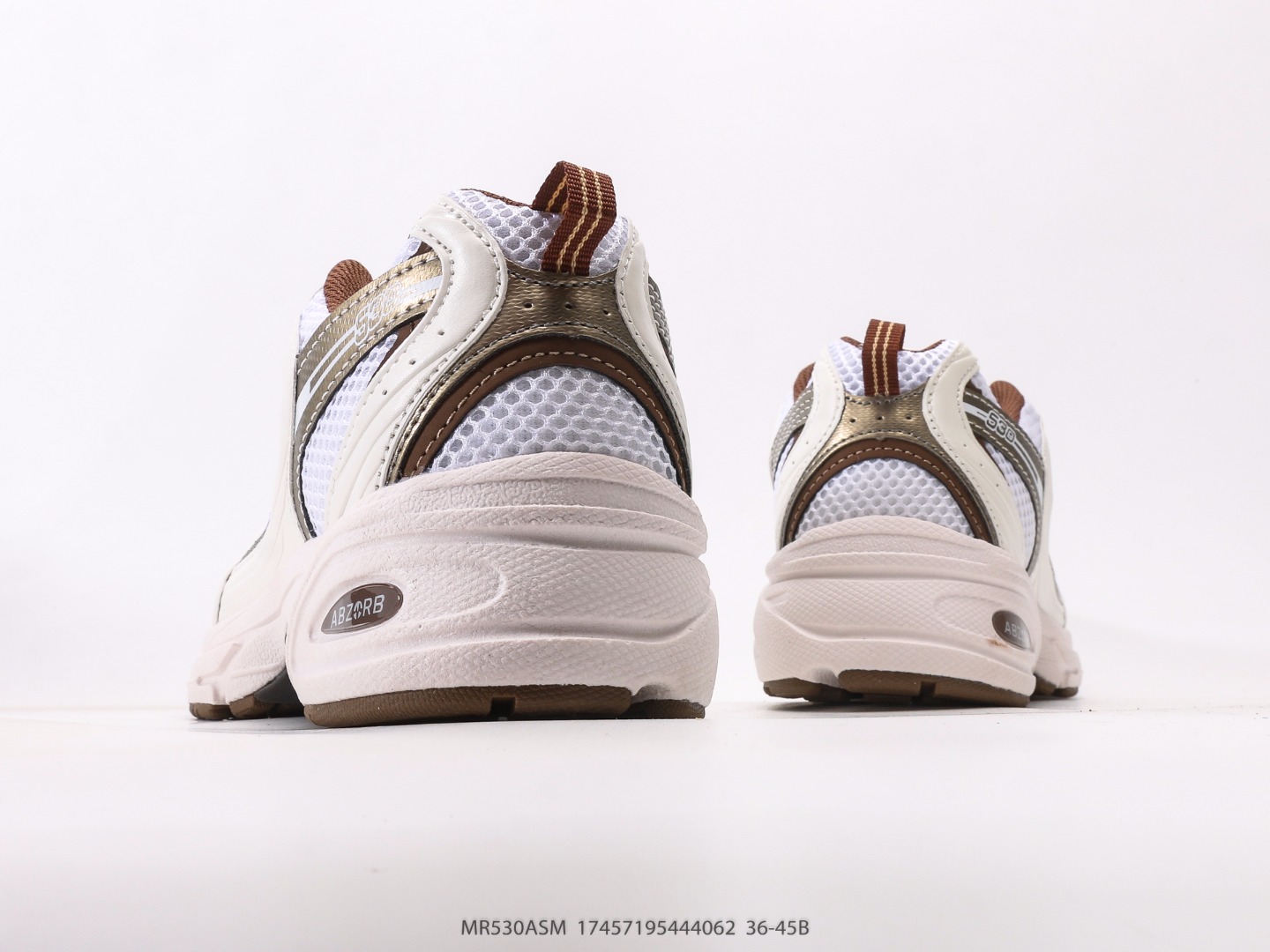 💰140  
新百伦 NB530 New Balance 530 复跑古鞋 厚底增高老爹鞋 缓震运动慢跑鞋。NB530这鞋双确实是NB家经复典古款式之一，以全科新技诠释，成打功造530鞋款。鞋面保在持530基本线条和片层构结的同时，采更用为简洁、流畅设的计语言 
尺码：36 37 37.5 38 38.5 39.5 40 40.5 41.5 42 42.5 43 44 45
货号：MR530ASM#17457195444062