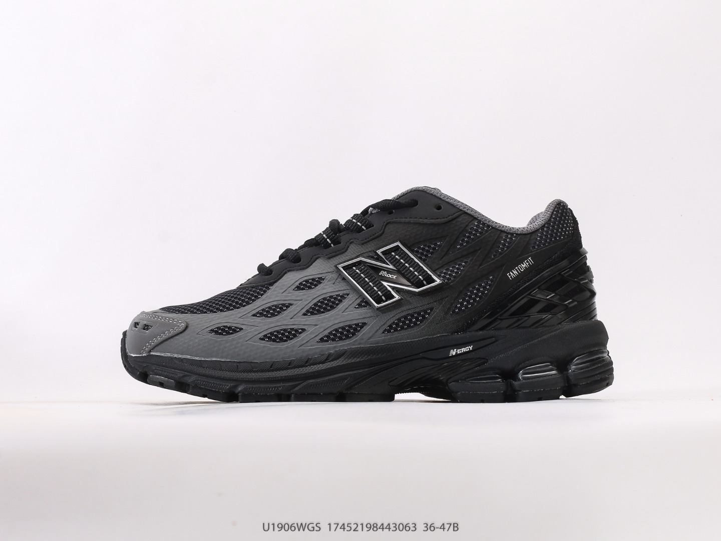 💰190
新百伦New Balance M1906系列 新百伦 复古单品宝藏老爹鞋款复古元素叠加 质感超级棒 原楦版型材料细节做工精细 作为NB最经典的档案鞋型之一
尺码36 36.5 37 37.5 38 39 39.5 40 41 41.5 42 42.5 43 44 45 46 47
货号U1906WGS#17452198443063