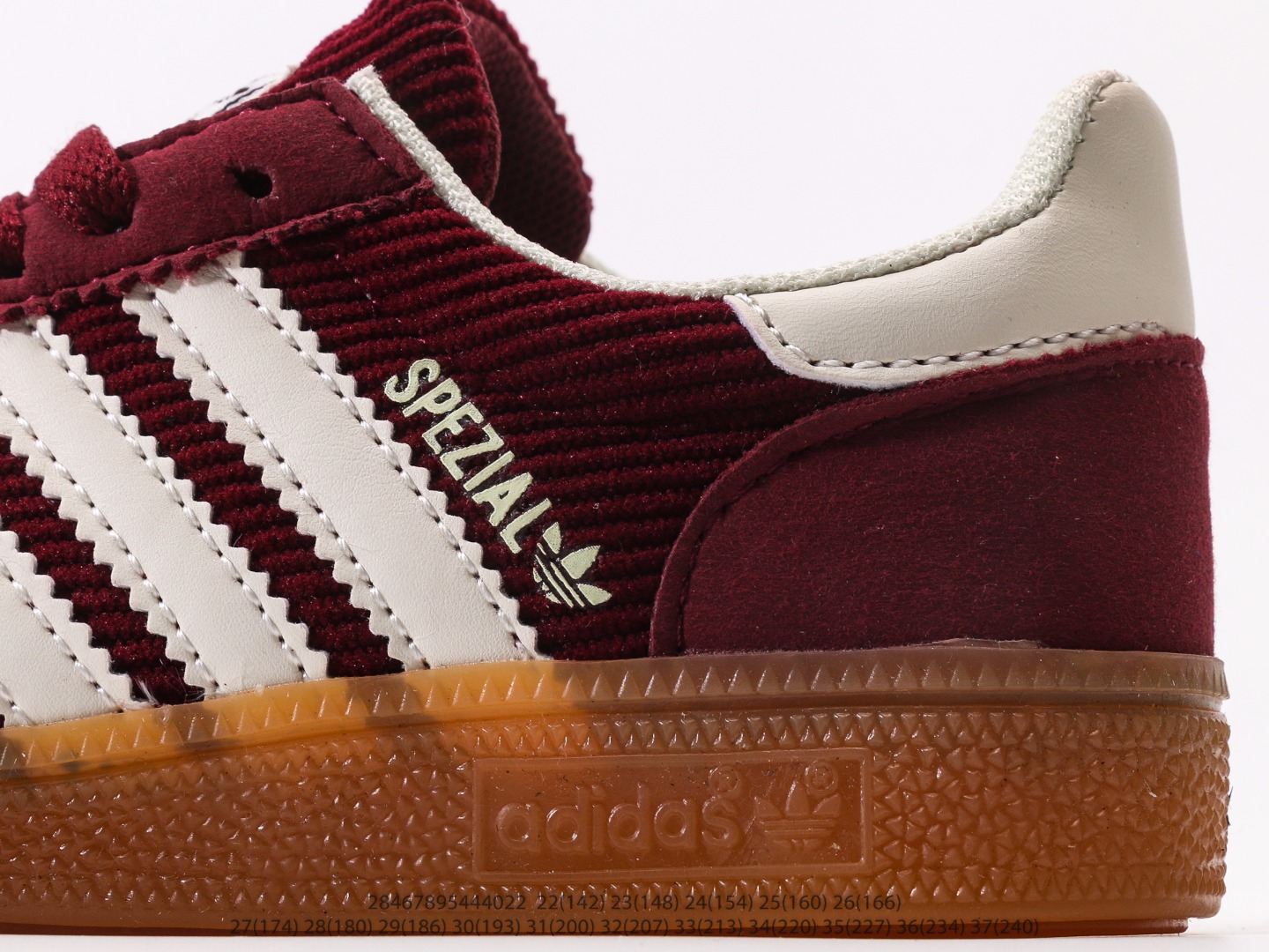 图片[7]-AD德训三代儿童休闲鞋22-37码 优质的面料，质感满分💯橡胶耐磨防滑大底，脚感超赞👍🏻额外附赠一对鞋带扣，穿脱更加方便✌🏻.-选品中心