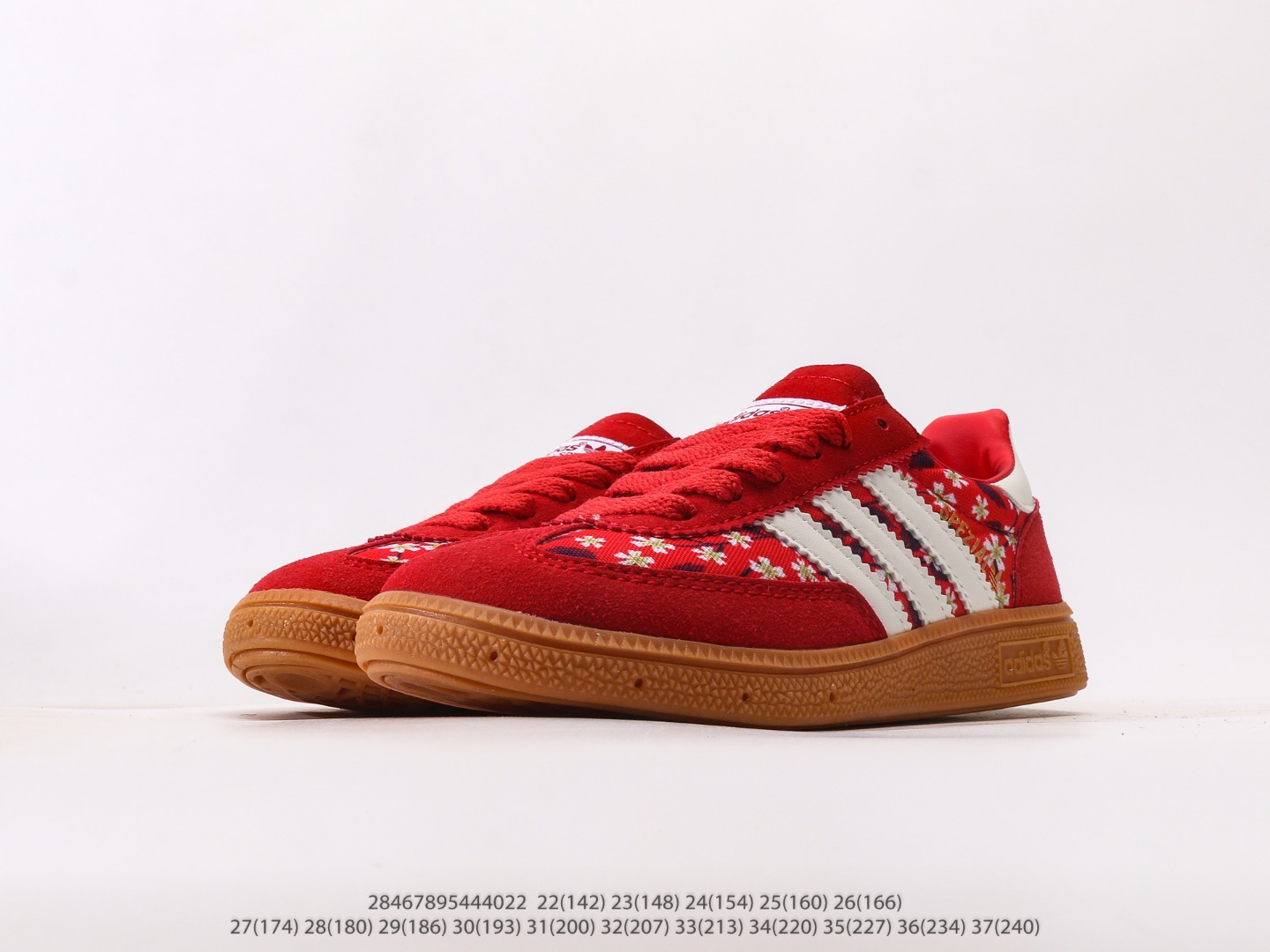 图片[5]-AD德训三代儿童休闲鞋22-37码 优质的面料，质感满分💯橡胶耐磨防滑大底，脚感超赞👍🏻额外附赠一对鞋带扣，穿脱更加方便✌🏻.-选品中心