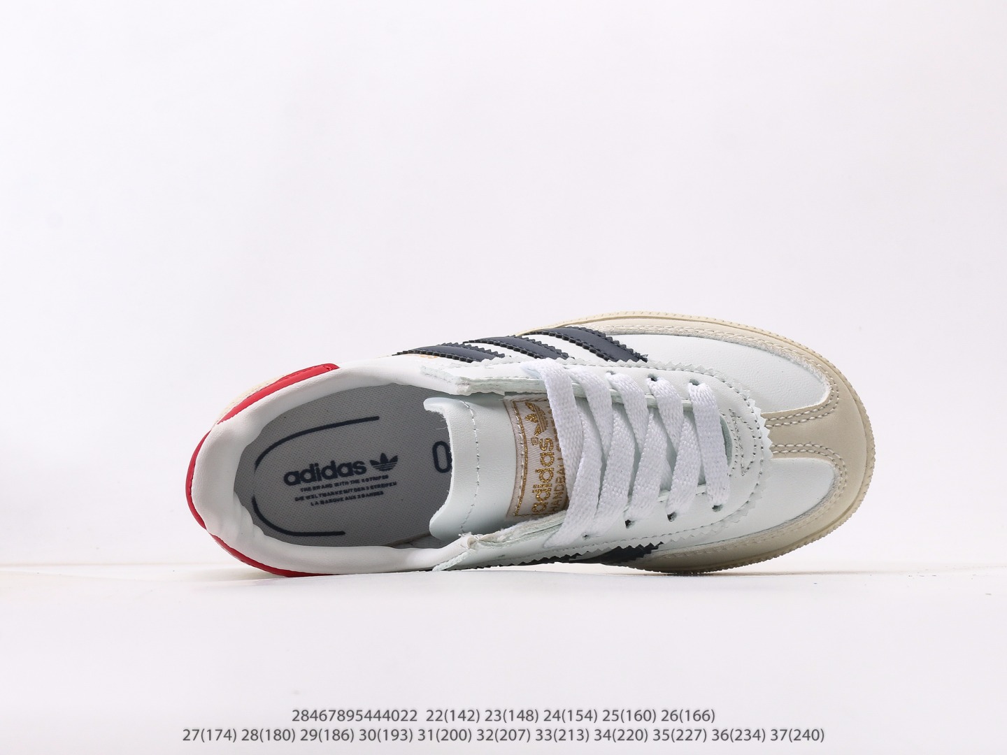 图片[3]-AD德训三代儿童休闲鞋22-37码 优质的面料，质感满分💯橡胶耐磨防滑大底，脚感超赞👍🏻额外附赠一对鞋带扣，穿脱更加方便✌🏻.-选品中心