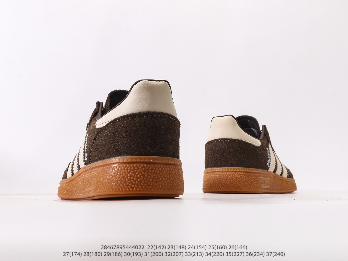 图片[6]-AD德训三代儿童休闲鞋22-37码 优质的面料，质感满分💯橡胶耐磨防滑大底，脚感超赞👍🏻额外附赠一对鞋带扣，穿脱更加方便✌🏻.-选品中心