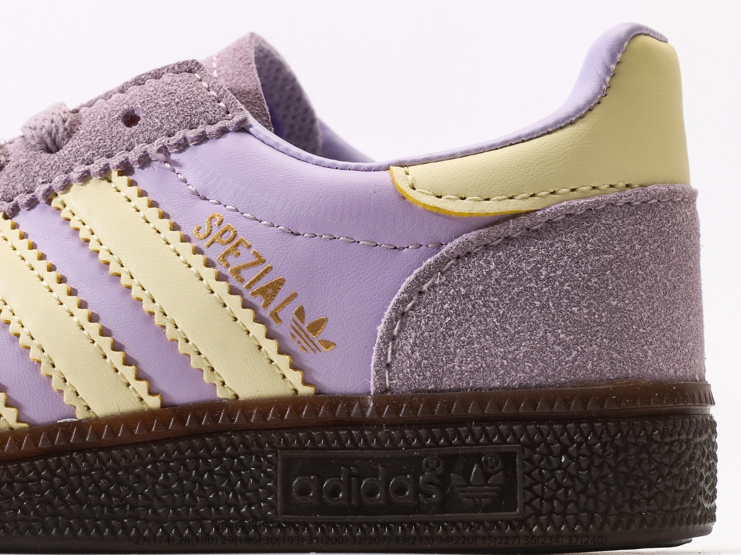 图片[7]-AD德训三代儿童休闲鞋22-37码 优质的面料，质感满分💯橡胶耐磨防滑大底，脚感超赞👍🏻额外附赠一对鞋带扣，穿脱更加方便✌🏻.-选品中心