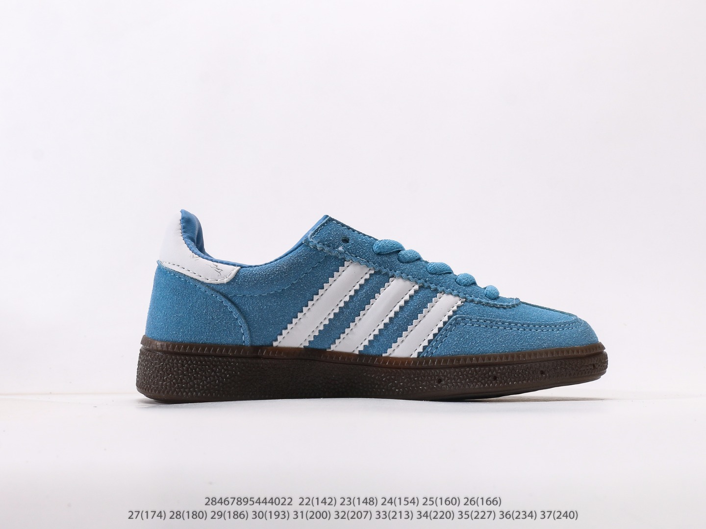 图片[2]-AD德训三代儿童休闲鞋22-37码 优质的面料，质感满分💯橡胶耐磨防滑大底，脚感超赞👍🏻额外附赠一对鞋带扣，穿脱更加方便✌🏻.-选品中心