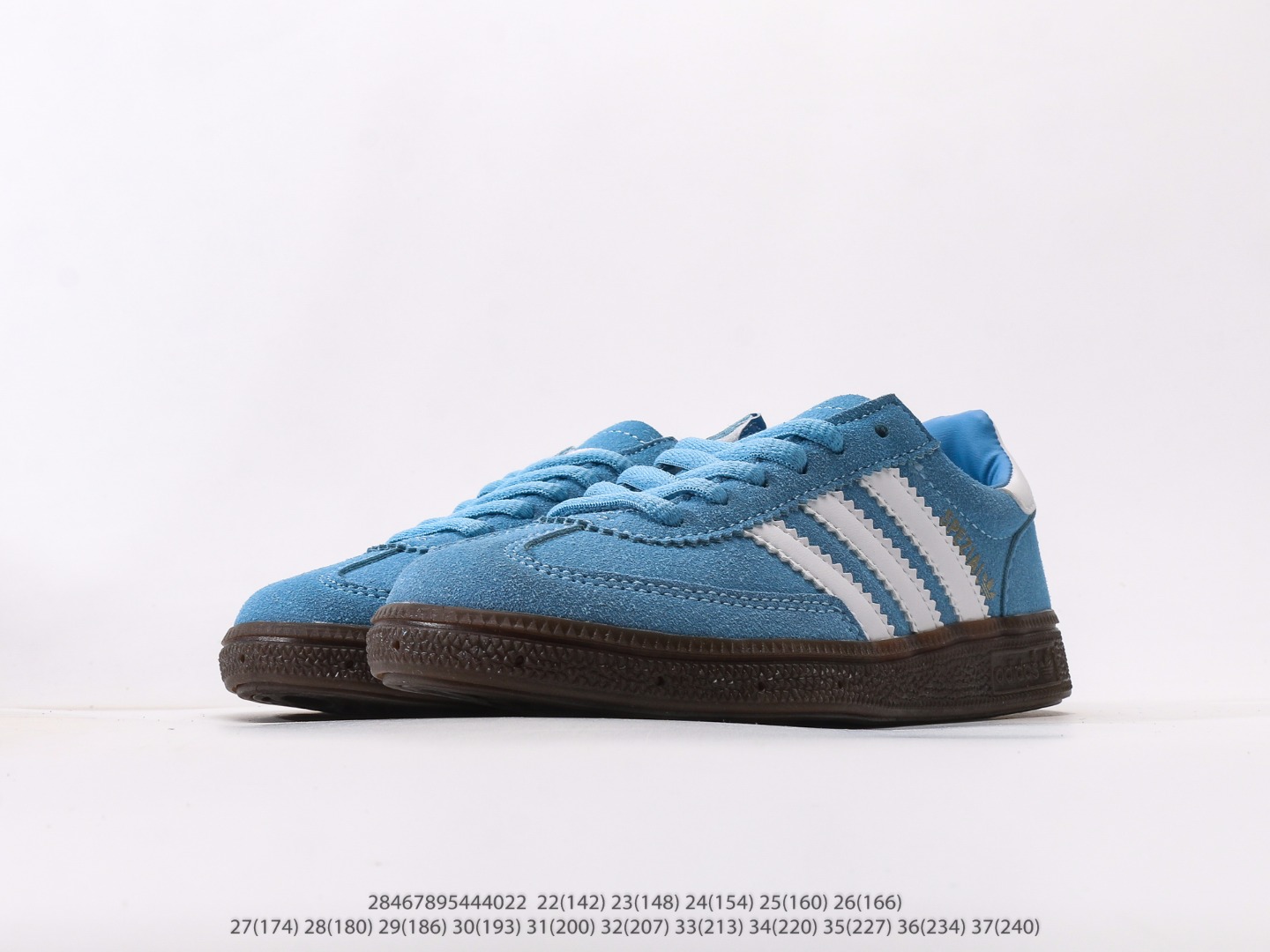 图片[5]-AD德训三代儿童休闲鞋22-37码 优质的面料，质感满分💯橡胶耐磨防滑大底，脚感超赞👍🏻额外附赠一对鞋带扣，穿脱更加方便✌🏻.-选品中心