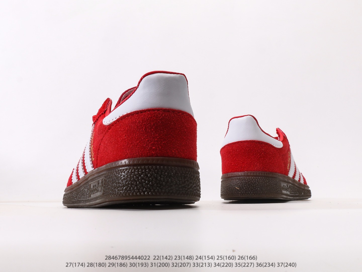 图片[6]-AD德训三代儿童休闲鞋22-37码 优质的面料，质感满分💯橡胶耐磨防滑大底，脚感超赞👍🏻额外附赠一对鞋带扣，穿脱更加方便✌🏻.-选品中心