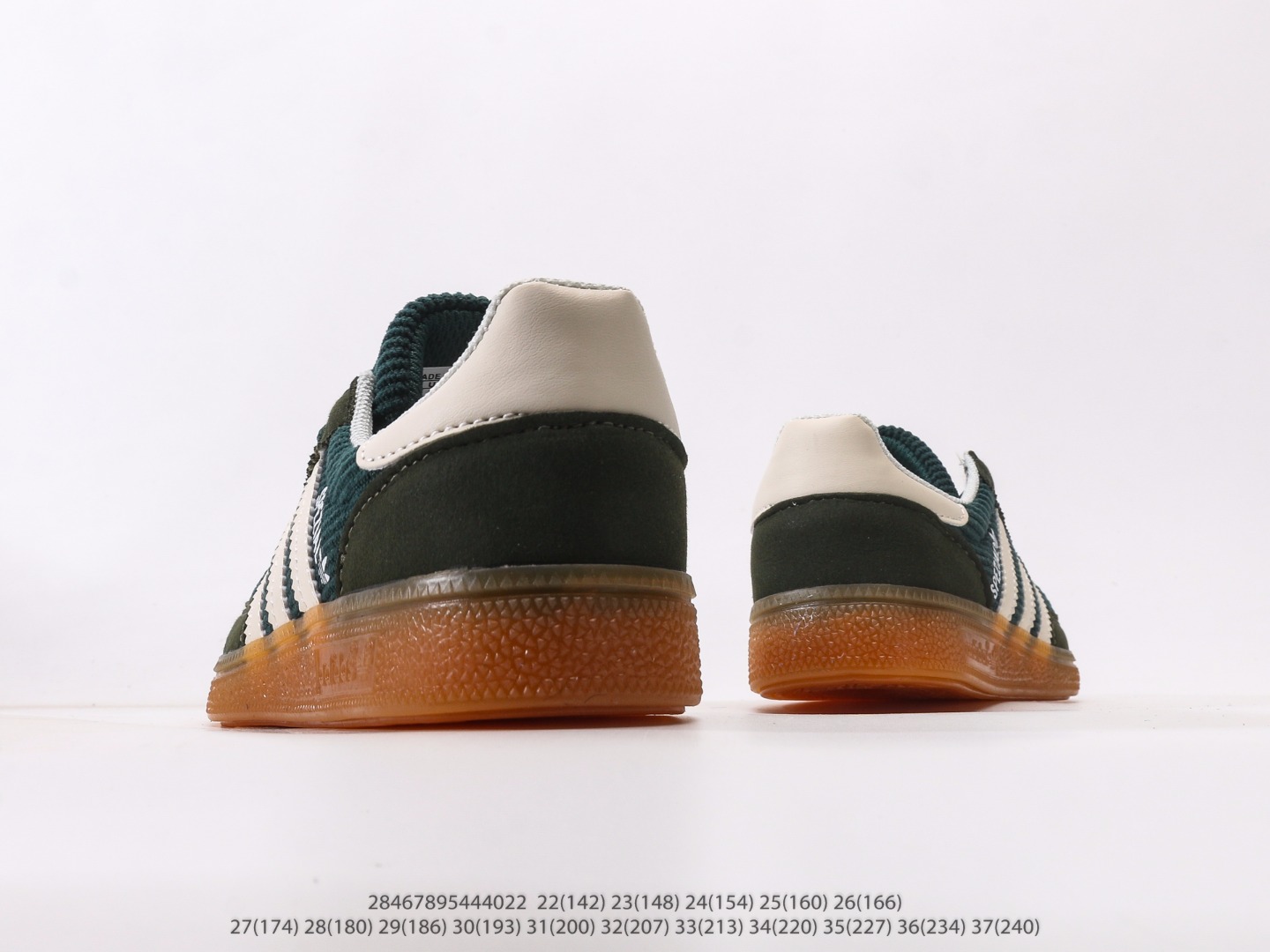 图片[6]-AD德训三代儿童休闲鞋22-37码 优质的面料，质感满分💯橡胶耐磨防滑大底，脚感超赞👍🏻额外附赠一对鞋带扣，穿脱更加方便✌🏻.-选品中心