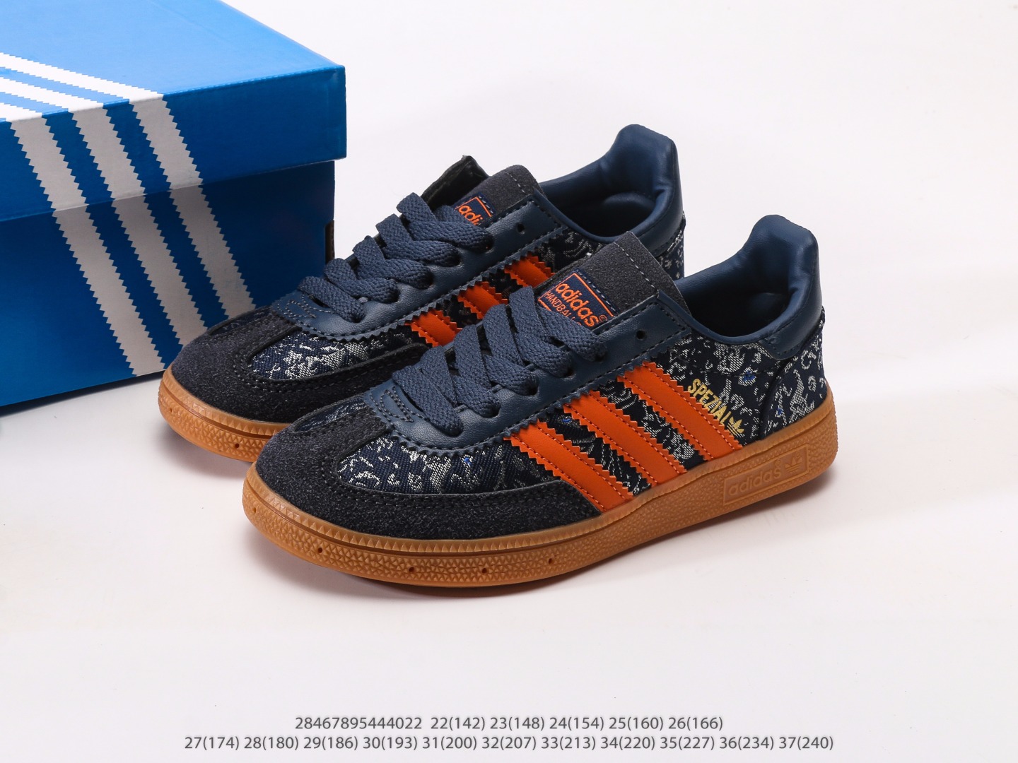 图片[9]-AD德训三代儿童休闲鞋22-37码 优质的面料，质感满分💯橡胶耐磨防滑大底，脚感超赞👍🏻额外附赠一对鞋带扣，穿脱更加方便✌🏻.-选品中心