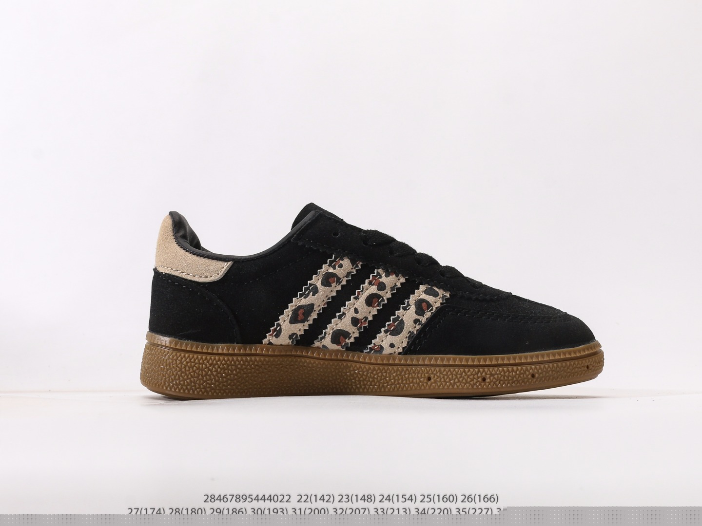 图片[2]-AD德训三代儿童休闲鞋22-37码 优质的面料，质感满分💯橡胶耐磨防滑大底，脚感超赞👍🏻额外附赠一对鞋带扣，穿脱更加方便✌🏻.-选品中心