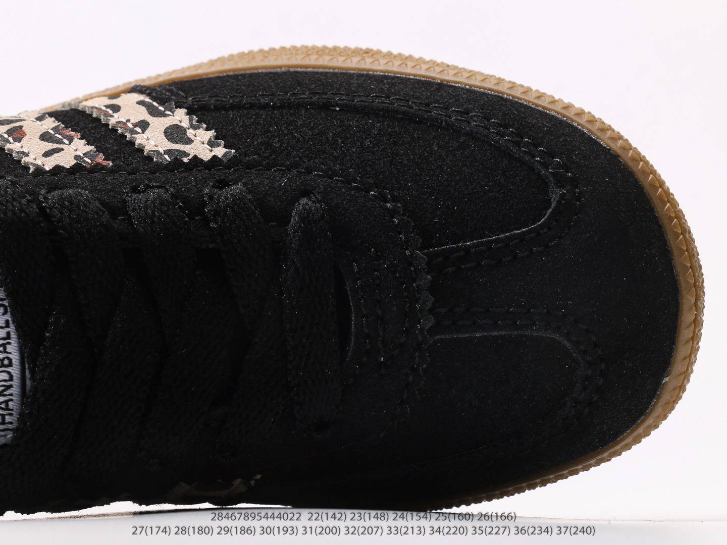 图片[8]-AD德训三代儿童休闲鞋22-37码 优质的面料，质感满分💯橡胶耐磨防滑大底，脚感超赞👍🏻额外附赠一对鞋带扣，穿脱更加方便✌🏻.-选品中心