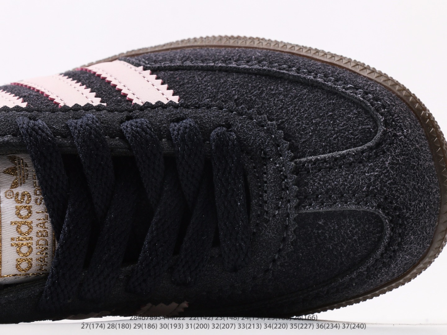 图片[8]-AD德训三代儿童休闲鞋22-37码 优质的面料，质感满分💯橡胶耐磨防滑大底，脚感超赞👍🏻额外附赠一对鞋带扣，穿脱更加方便✌🏻.-选品中心