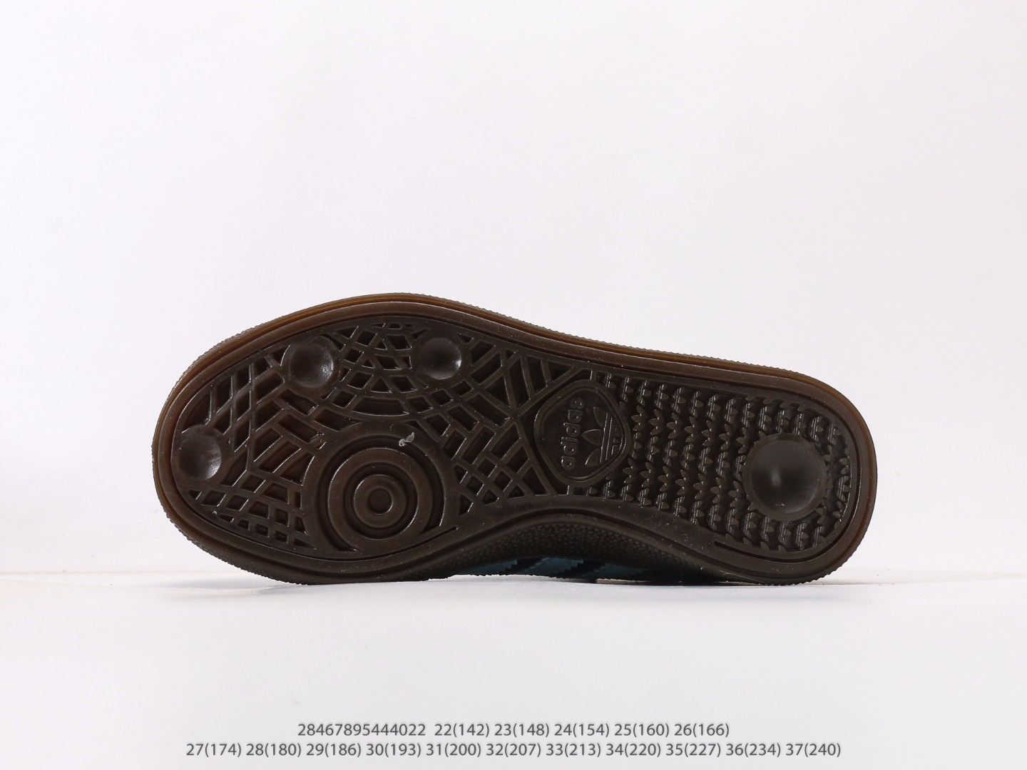 图片[4]-AD德训三代儿童休闲鞋22-37码 优质的面料，质感满分💯橡胶耐磨防滑大底，脚感超赞👍🏻额外附赠一对鞋带扣，穿脱更加方便✌🏻.-选品中心